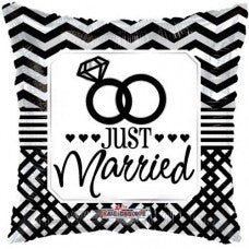 Conver USA 18" Just Married Rings Black Balloon - Premium Party Distribution