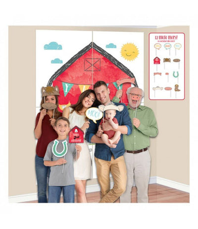 Scene Setters® - Barnyard Birthday w/Photo Props - Premium Party Distribution